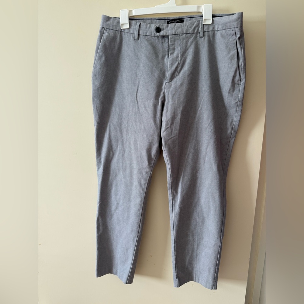Banana Republic Slim Tapered Fit Trousers
